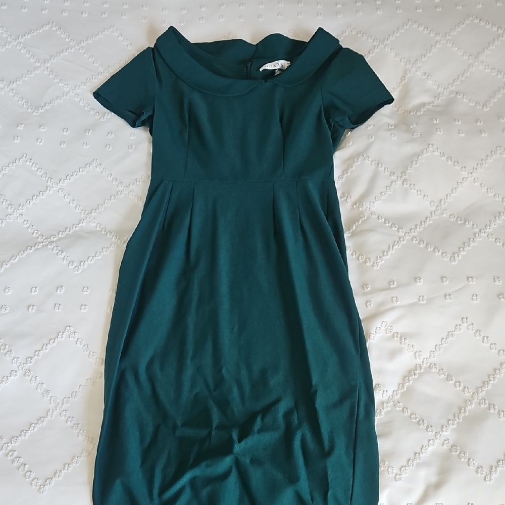 Elegant Green Women's Dress